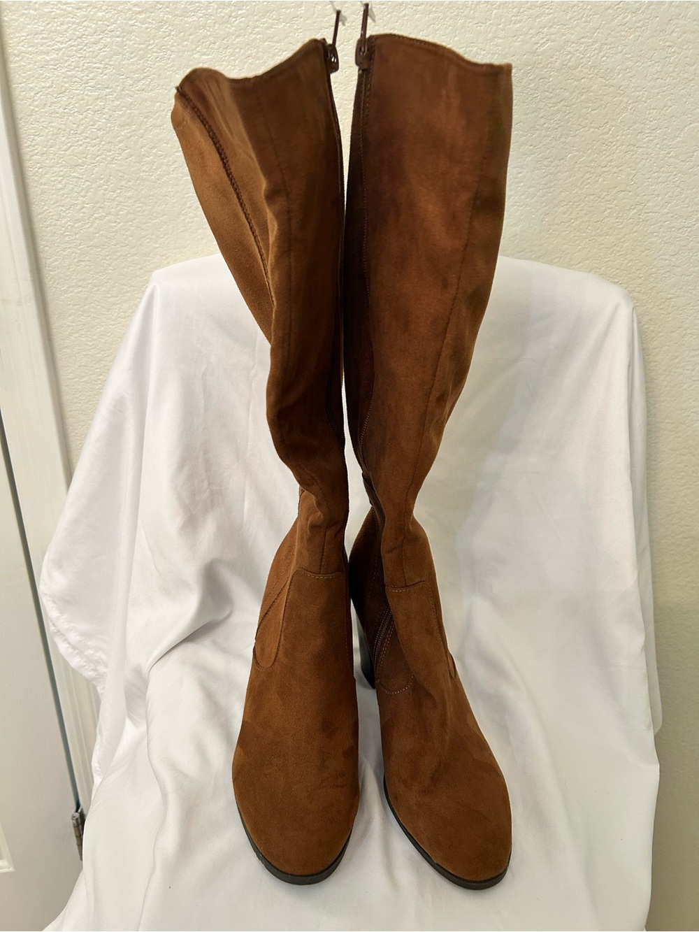 NWT Style & Co. Suede Boots in Brown Size 8